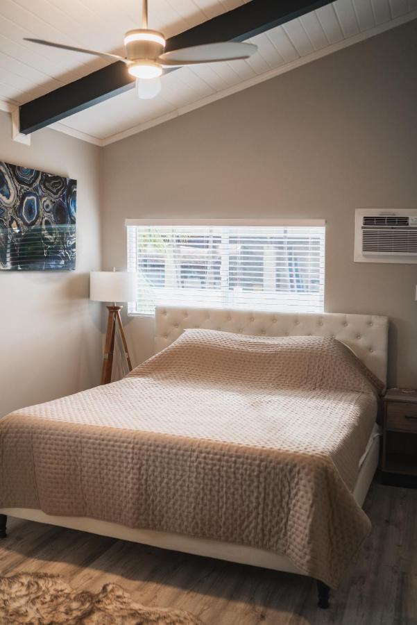 Spacious 2 Bedroom Beach House With King Suite Waianae Exterior foto