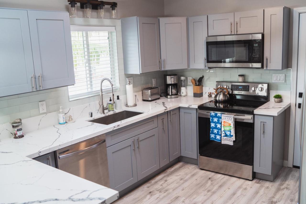 Spacious 2 Bedroom Beach House With King Suite Waianae Exterior foto